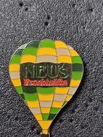 Pin ballon NEU'S vruchtensap, Verzamelen, Speldjes, Pins en Buttons, Ophalen, Gebruikt