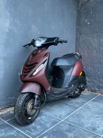 Piaggio Zip / Alpha Ledjes / Mat rode kappen / 2010 / 4takt, Ophalen, Zip, 49 cc, Zo goed als nieuw