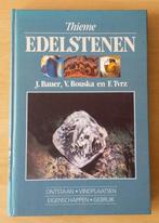 Thieme Edelstenen - J. Bauer, V. Bouska en F. Tvrz - 1984, Verzamelen, Mineralen en Fossielen, Ophalen of Verzenden, Overige typen