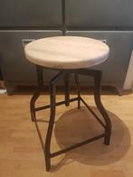 Industriële verstelbare kruk., Ophalen, Hout