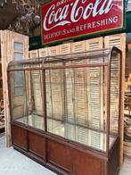 Antieke Vitrinekast, Ophalen