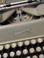 Grijze Rheinmetall typemachine in koffer, Ophalen, Gebruikt