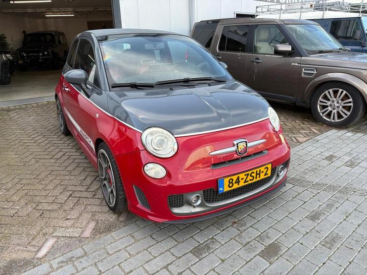 Abarth 500 C 1.4 T-Jet Abarth Competizione, Auto's, Abarth, Bedrijf, Te koop, ABS, Airbags, Airconditioning, Bluetooth, Centrale vergrendeling