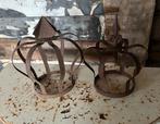 2 brocante roestige metalen tuinornamenten kronen, Antiek en Kunst, Ophalen of Verzenden