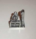 Beeldje Broodvlechter Graanvlechter Brood bakker, Verzamelen, Verzenden, Zo goed als nieuw, Mens