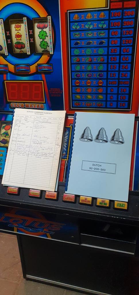 Supernette goedspelende lotus halversie!!, Verzamelen, Automaten | Gokkasten en Fruitautomaten, Gebruikt, Euro, Met sleutels, Ophalen of Verzenden