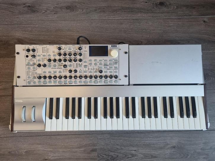 Korg Radias met keyboard, Muziek en Instrumenten, Synthesizers, Gebruikt, 61 toetsen, Korg, Met midi-aansluiting, Ophalen