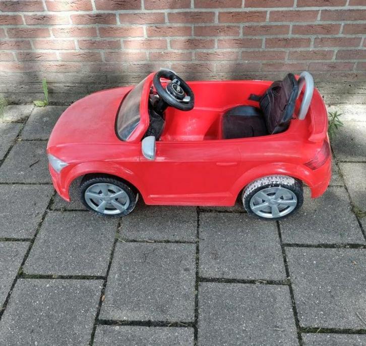 Audi RS 6, Elektrisch kind auto,Rood,6 volt,accu,Audi TT RS, Kinderen en Baby's, Speelgoed | Buiten | Accuvoertuigen, Gebruikt