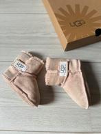 UGG Baby Slofjes - Maat S, Ophalen of Verzenden, Gebruikt, Jongetje of Meisje, Slofjes