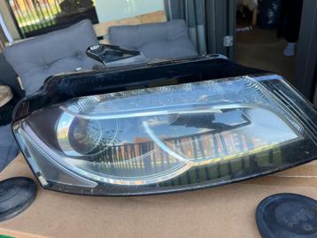 Orginele audi koplamp (led is defect!) rechts beschikbaar voor biedingen