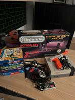 Originele Nintendo NES design 1985 - alles compleet!, Ophalen of Verzenden, Zo goed als nieuw, Met 2 controllers, Met games