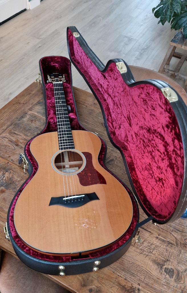Taylor 512e 12-Fret elektro-akoestische gitaar, Muziek en Instrumenten, Snaarinstrumenten | Gitaren | Akoestisch, Zo goed als nieuw