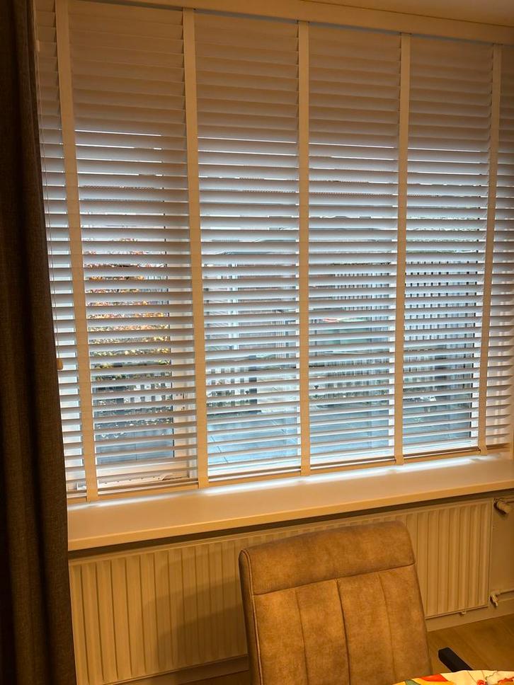 Houten jaloezieën, Huis en Inrichting, Stoffering | Gordijnen en Lamellen, Nieuw, 150 tot 200 cm, 150 tot 200 cm, Wit, Ophalen