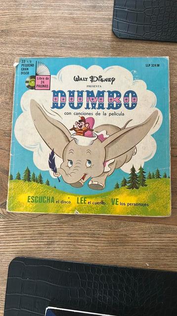 LP Disney met boekje Dombo spaanstalig 45 toeren vintage beschikbaar voor biedingen