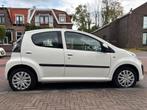 Citroën C1 1.0i 68PK 5D 2013 Wit, Voorwielaandrijving, 4 stoelen, C1, Origineel Nederlands