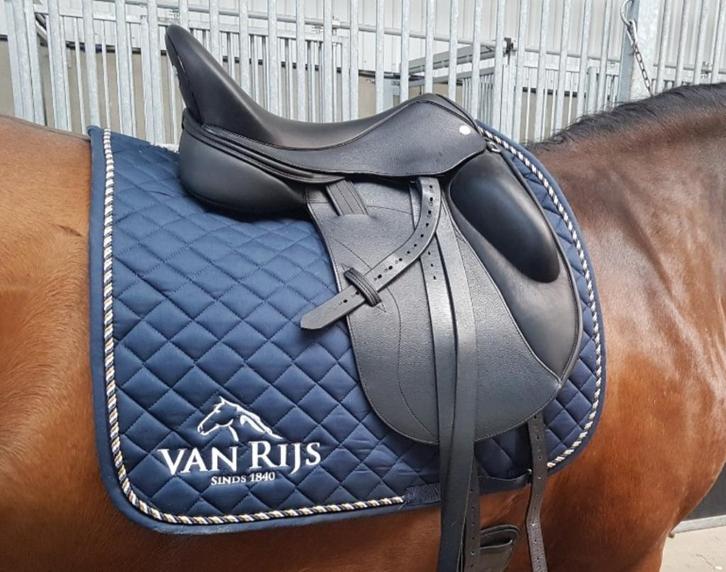 Patrick Saddlery zadel 16.5 inch, Dieren en Toebehoren, Paarden en Pony's | Zadels, Zo goed als nieuw, Dressuur, Ophalen