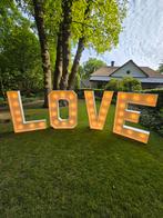 XXL love lichtletters, 1.40 meter hoog. Eyecatcher