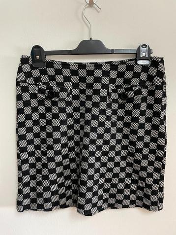 R20 - Zwart-witte Caroline Biss rok maat 40 (1) beschikbaar voor biedingen