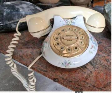 Royal Albert Constance antieke telefoon beschikbaar voor biedingen