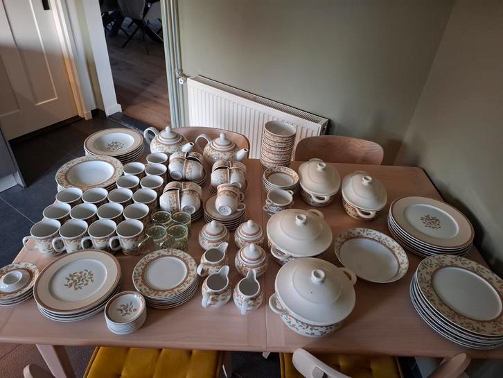 Compleet Koffietijd servies - nette staat, Huis en Inrichting, Keuken | Servies, Gebruikt, Compleet servies, Overige stijlen, Aardewerk