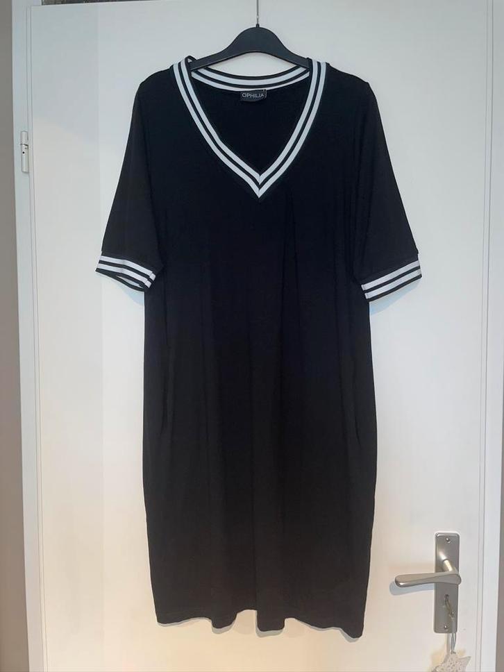 Ophilia dames basic zwarte comfy jurk dress mt 40, Kleding | Dames, Jurken, Zo goed als nieuw, Maat 38/40 (M), Zwart, Knielengte