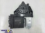 Raammotor rechtsvoor V90('16-'22) 31453358, Gebruikt, Ophalen of Verzenden, Volvo, Volvo