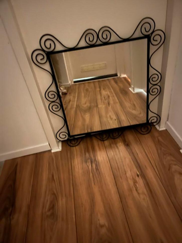 Vierkante spiegel met stalen frame, Huis en Inrichting, Woonaccessoires | Spiegels, Gebruikt, 50 tot 75 cm, Minder dan 100 cm