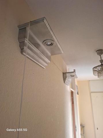 Decoratieve wandlamp met spot beschikbaar voor biedingen