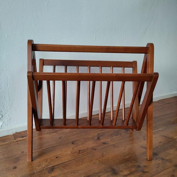 Mid-Century Deens design tijdschriftenrek, Huis en Inrichting, Woonaccessoires | Krantenbakken en Lectuurbakken, Zo goed als nieuw