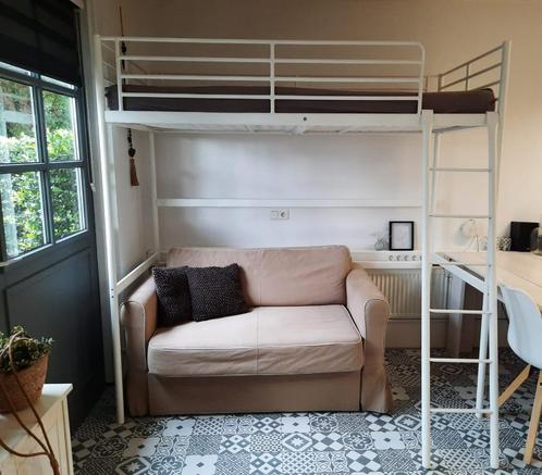 Hoogslaper eenpersoons wit - IKEA Svärta, Huis en Inrichting, Slaapkamer | Stapelbedden en Hoogslapers, Gebruikt, Hoogslaper, 90 cm