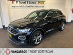 Volkswagen T-Roc 1.5 TSI 3X R-Line Automaat | Panoramadak |, Auto's, 4 cilinders, Alcantara, Zwart, Origineel Nederlands