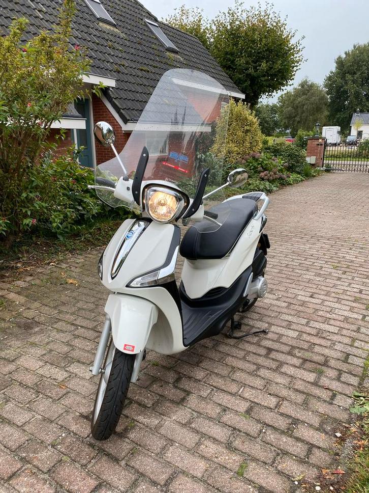 Piaggio Liberty 4T Injectie - Scooter, Fietsen en Brommers, Scooters | Piaggio, Gebruikt, Overige modellen, Maximaal 45 km/u, Benzine