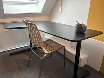 Ikea Bekant - twee stuks, zowel hoek links als rechts beschikbaar voor biedingen