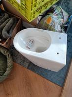 Nieuwe WC Pot met Klep - Wandmontage, Ophalen, Nieuw, Toilet