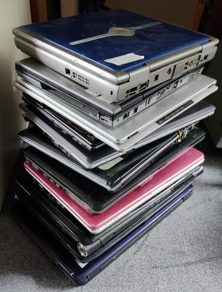 Partij van 11 laptops voor reparatie of onderdelen 14-10, Computers en Software, Windows Laptops, Gebruikt, 15 inch, 2 tot 3 Ghz