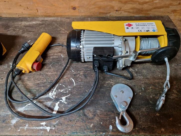 Elektrische Takel - Gebruikt, Doe-het-zelf en Verbouw, Lieren en Takels, Gebruikt, Elektrisch, Ophalen