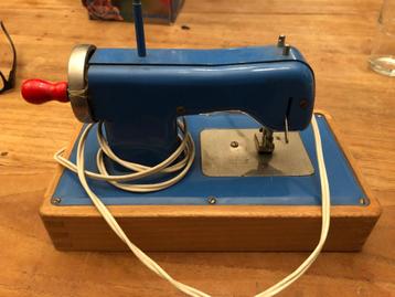 Speelgoed Vinted elektrische kindernaaimachine beschikbaar voor biedingen