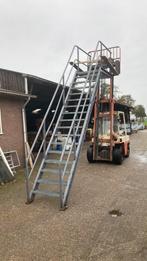 Stalen trap, Ophalen, Zo goed als nieuw, 2 tot 4 meter