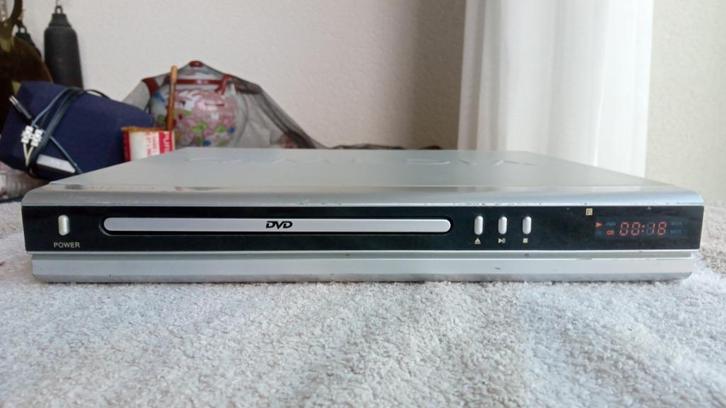 DVD -CD Speler Q MEDIA TK 210 in zeer goede staat., Audio, Tv en Foto, Cd-spelers, Gebruikt, Overige merken, Ophalen of Verzenden