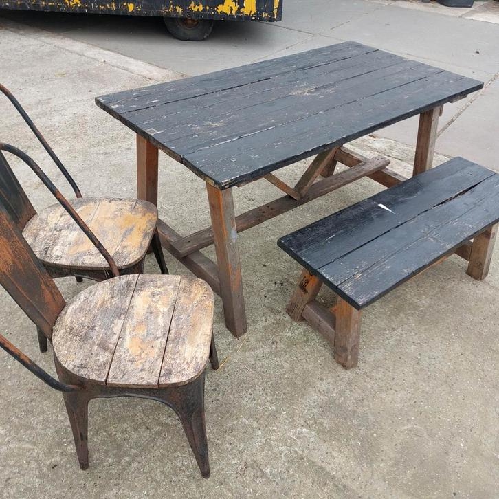 Unieke robuuste tuinset tafel tuinbank en 2 ijzeren stoelen, Tuin en Terras, Tuinsets en Loungesets, Gebruikt, Tuinset, Hout, 5 zitplaatsen