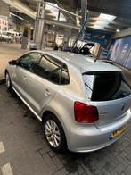 Volkswagen Polo 1.6 TDI 66KW 2011 Grijs, Auto's, Voorwielaandrijving, Stof, 4 cilinders, 108 €/maand