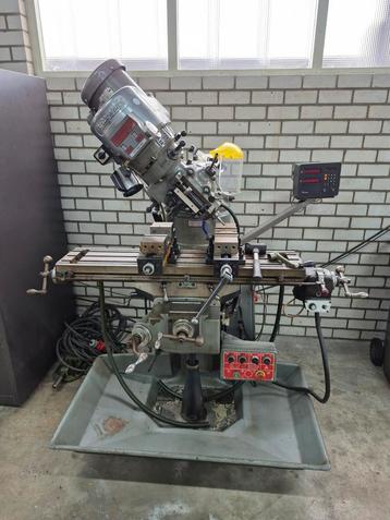 Bridgeport Metaalfreesbank - Serie I 2HP.    Marge machine beschikbaar voor biedingen