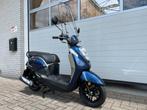 Nieuwstaat Sym Mio 50i Bromscooter. Geel kenteken. 1070 KM!, Maximaal 45 km/u, 49 cc, Zo goed als nieuw, Benzine