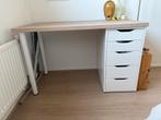 Bureau IKEA, Huis en Inrichting, Bureaus, Ophalen of Verzenden, Zo goed als nieuw