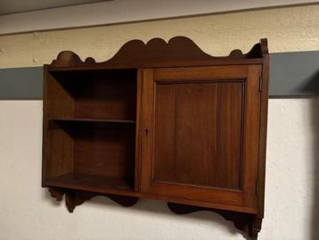 hangkastje kast kastje hang wand  beschikbaar voor biedingen