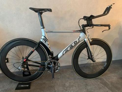 Mooie felt triatlon tijdrit fiets maat 54(m), Fietsen en Brommers, Fietsen | Racefietsen, Zo goed als nieuw, Overige merken, Meer dan 20 versnellingen