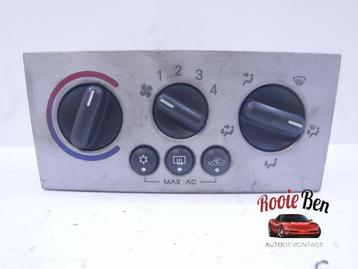 Kachel Bedieningspaneel van een Opel Meriva beschikbaar voor biedingen