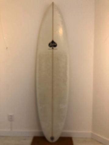 Adon Surfboard 6.10