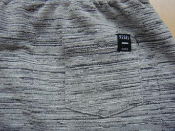 Rok maat 134 / 140 beschikbaar voor biedingen