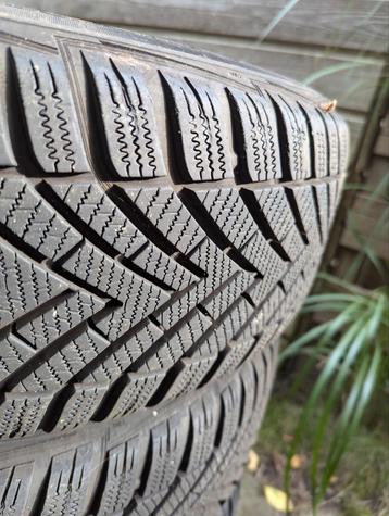  4x Toyota Velgen incl. Banden Vredestein 205/55 R16 beschikbaar voor biedingen